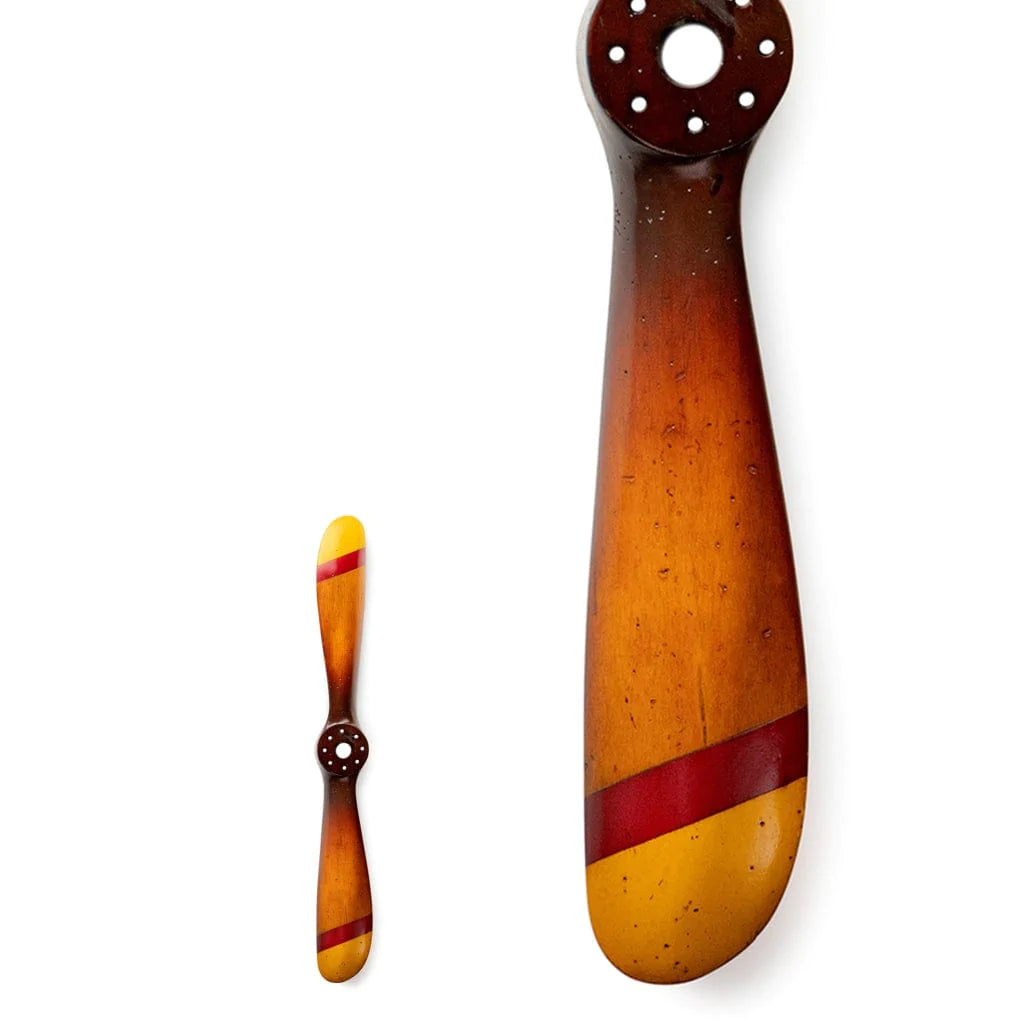 Authentic Models Authentic Models  AP143  Small Propeller, Red/Gold